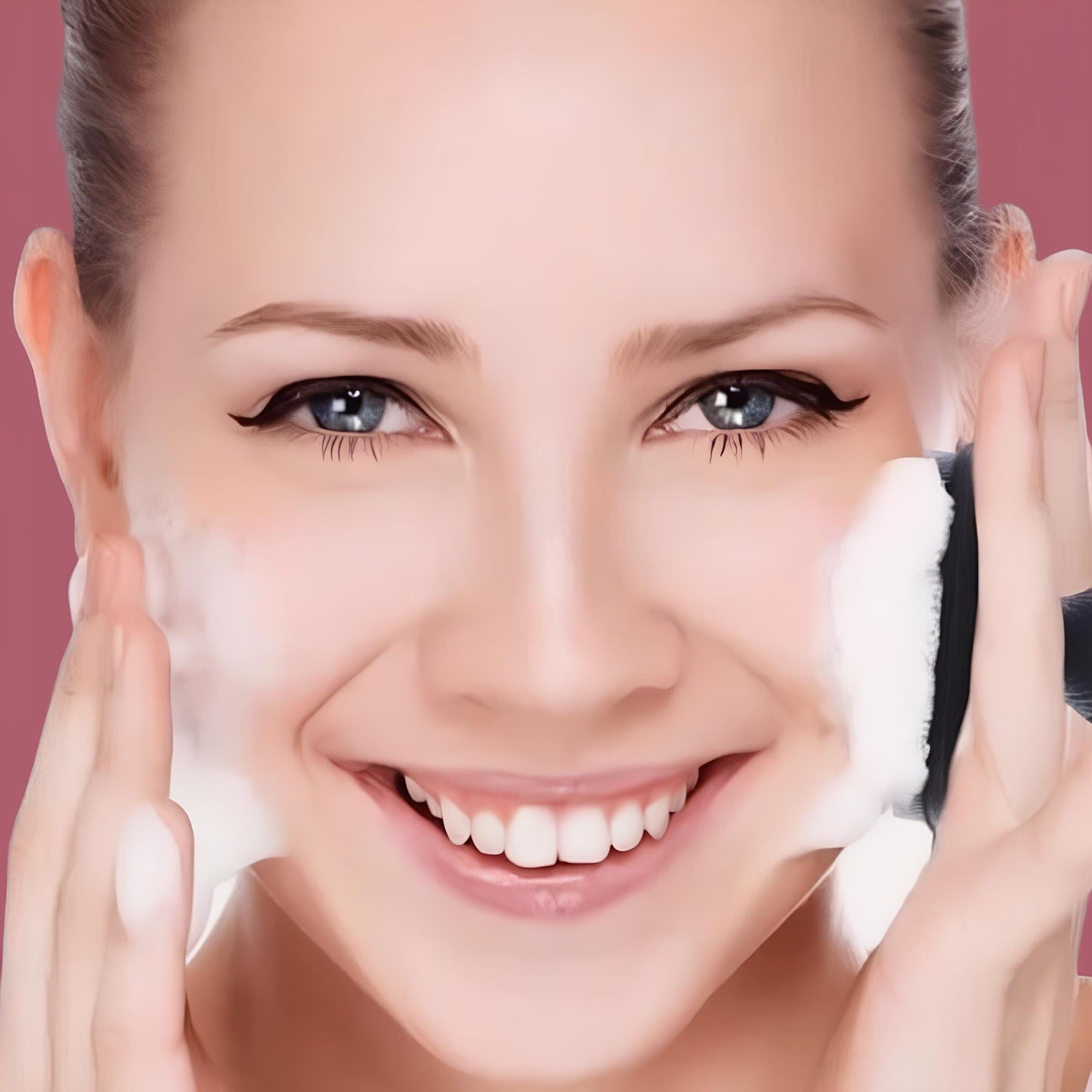 Brosse Éclat Visage™ – Nettoyage Profond & Éclat Instantané